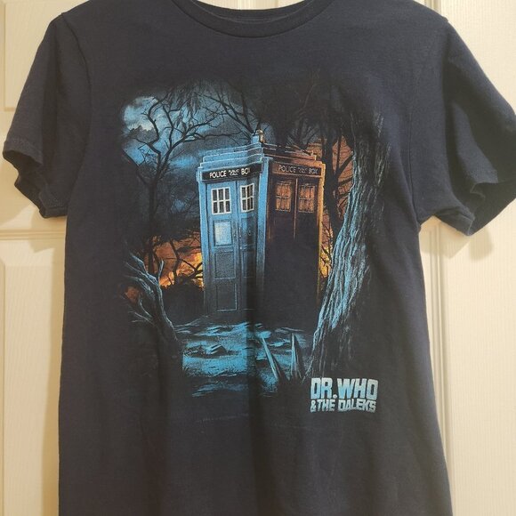 NWOT Dr. Who and the Daleks t-shirt - Picture 2 of 6